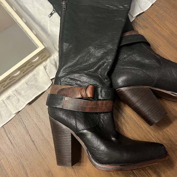 Steve Madden Shoes - Brand New "Steve Madden" ROCKIIE Leather Knee High Boots, Size 9